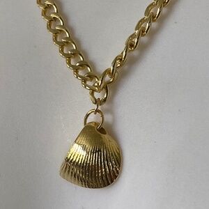 Mayamar Shell Necklace